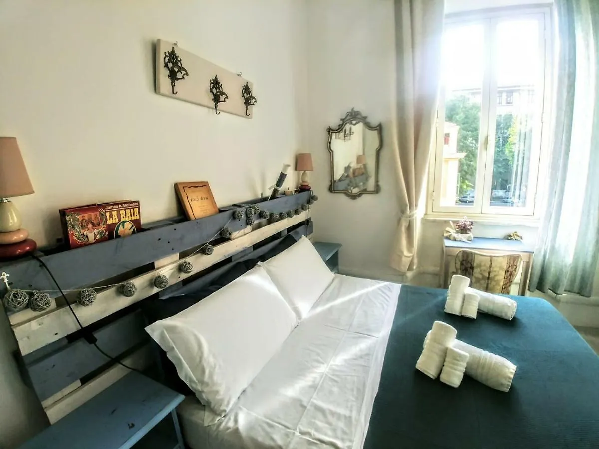 Bed & Breakfast B&B Next Stop Roma Italia